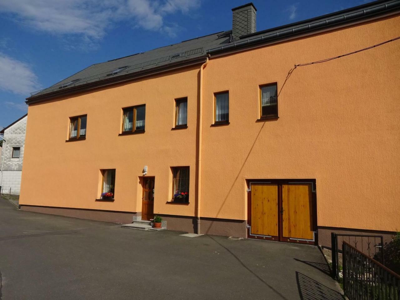 Ferienwohnung Poehlmann Bad Lobenstein Luaran gambar